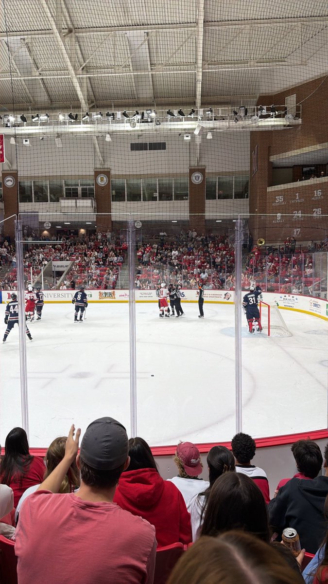 ChuckMartinSeed's tweet photo. tummy full, pouch upper deck, college hockey. #lifeisgood https://t.co/q5mc24Ad0z