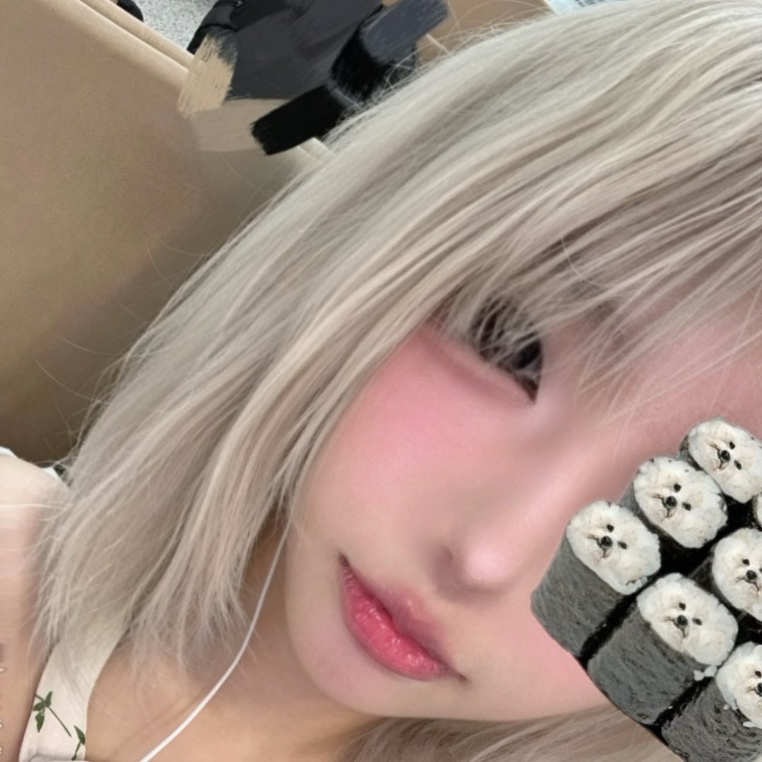 xinTvT0000's tweet photo. https://t.co/ZVX40q2rge