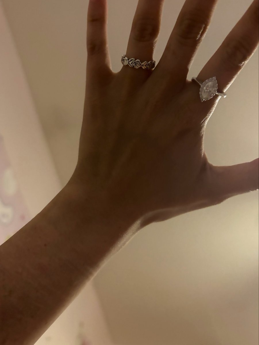 CigarexicChi's tweet photo. Wrist check :p need them to be smaller but it’s progress so we ball https://t.co/mGMInWTdKN