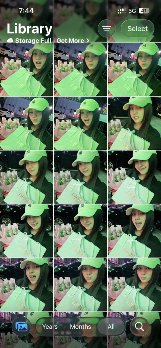 Hulyannnna's tweet photo. Ate pwede ako mag selfie sa phone mo? 

ung nagselfie: https://t.co/VMW1Tx4tEV