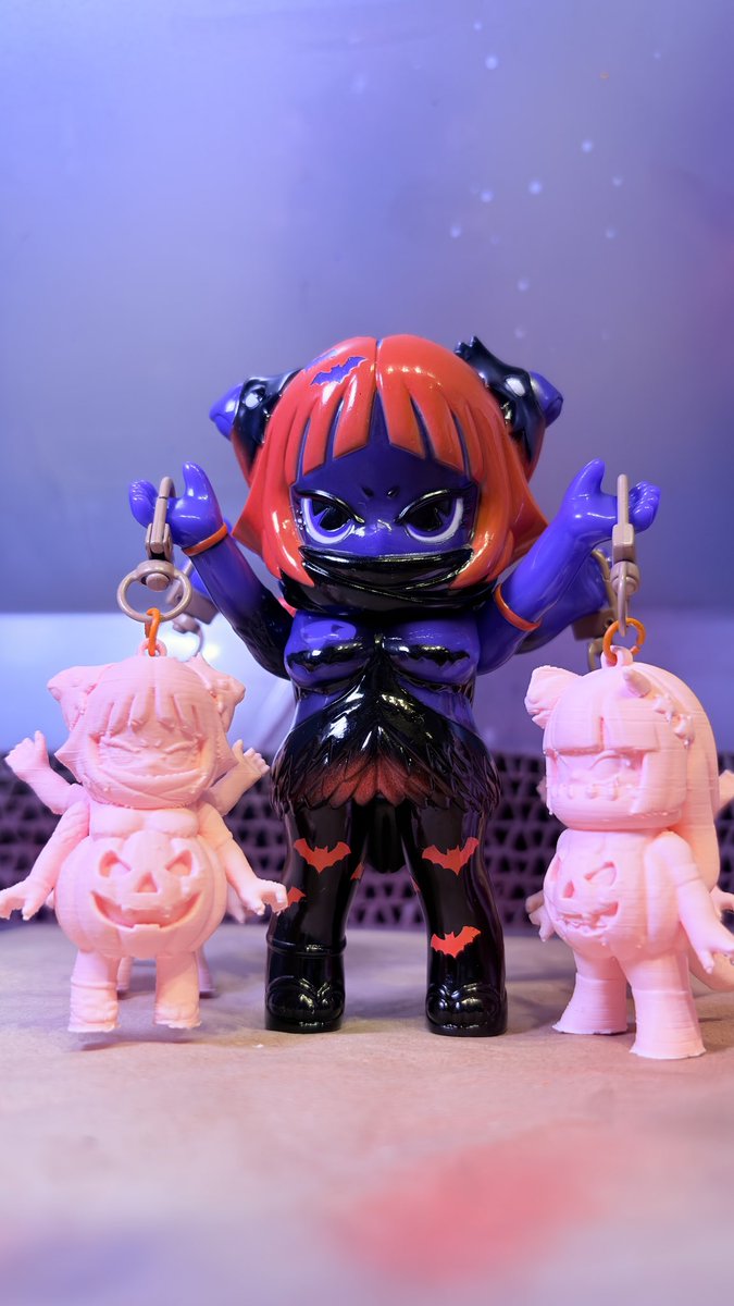 P9Toys's tweet photo. ただ今より ヨゲハロビエハロ フォロー＆リポストキャンペーンを開催いたします🎃🐟🐦‍⬛👻

🔔@p9toysをフォロー＆この投稿をリポストで即応募完了！

📅10/17 23:59まで
🎁抽選で2名様にヨゲビエスペシャルハロウィンver 3Dミニフィギュアチャームをプレゼント
*種類は選べません https://t.co/mKSruQbcHC