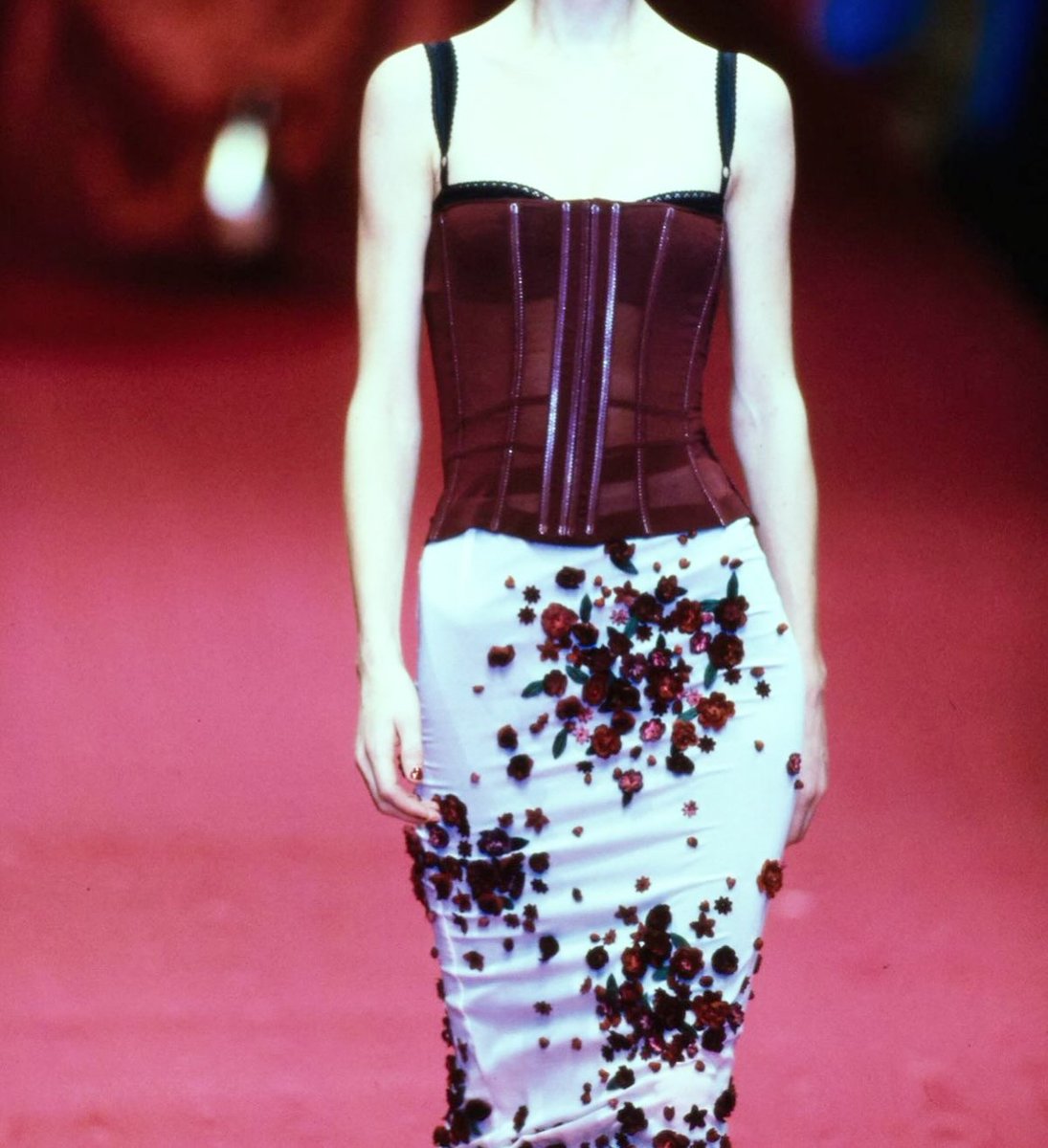 _ArchiveFashion's tweet photo. Dolce &amp; Gabbana, F/W 1997 https://t.co/vhcVLOdSnk