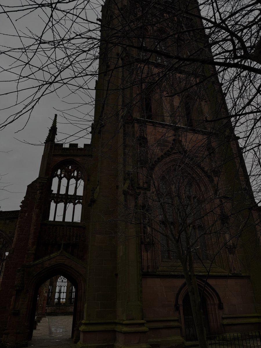 veilofcoffins's tweet photo. Old St. Michael’s Cathedral in Coventry, England https://t.co/yRMKq9vDE1
