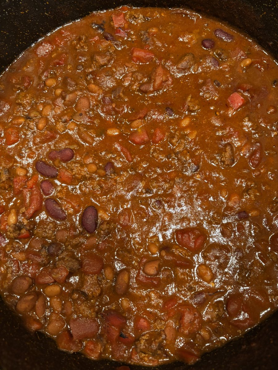 SafetyBrett13's tweet photo. There’s chili and then there is @ElkinsCattleCo Ground Brisket Chili with some @DadsSeasonings Chile Dulce and my chili seasoning concoction. Incredible beef flavor!! https://t.co/oa4u5ASzIR