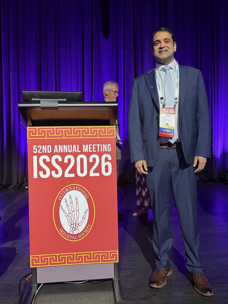 atultanejamd's tweet photo. What a fantastic experience co-moderating the Hand/Wrist Sports Medicine Imaging at the 52nd Annual Meeting of the @ISS_Bone @intskeletal in Seoul! 🇰🇷

It was a privilege to help lead this session featuring exceptional lectures from world-class faculty.

#ISS2026 #MSKradiology https://t.co/CkwhvgFUJU