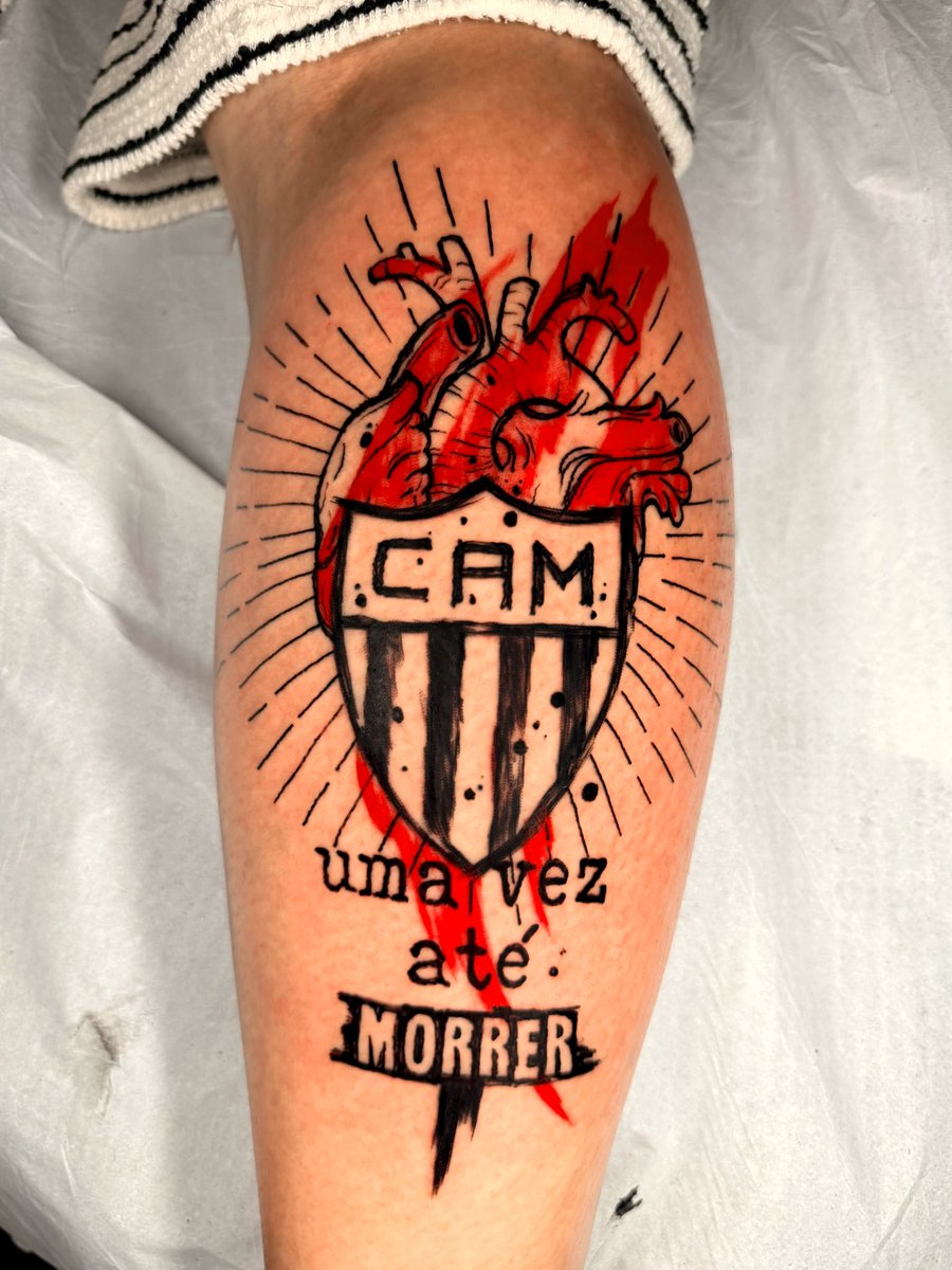 ThiagoScap's tweet photo. Tattoo coração com escudo do Galo feito esse fds. 
.
Orçamento e agendamento (31) 984549092. 
.
#galonapele #atlético #galo #sketch #thiagoscap https://t.co/w0NkNXvfRF