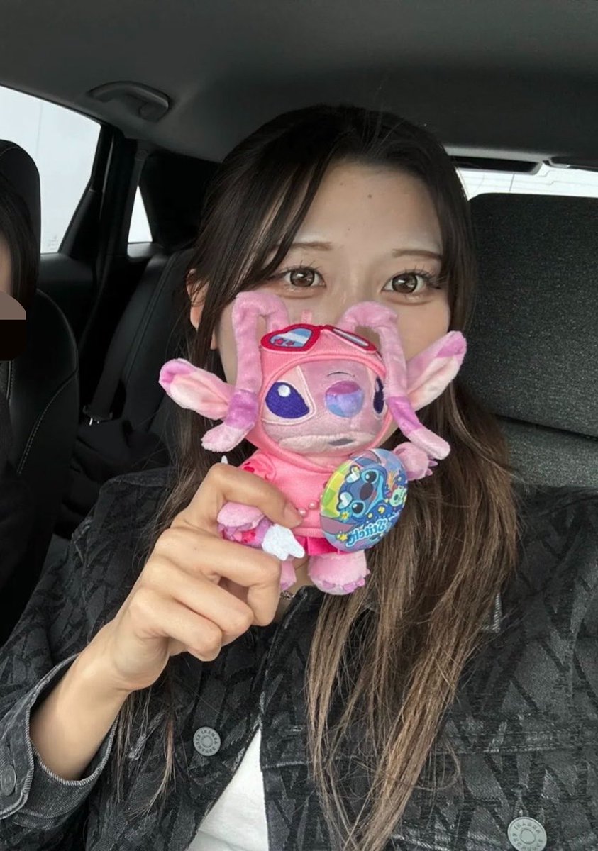 kyasuakaunt1363's tweet photo. 晒し依頼💕

名前:佐々木凛音(21)
住み:神奈川県戸塚
学校:明○○○大学
関係性:幼馴染
エロエピ:包茎が大好きで相手が包茎だと皮の中に指を入れて我慢汁かき混ぜてその指を自分で舐めるのがすき💕
#比べ合い　#リア友晒し　#晒し依頼 https://t.co/JNntYYgtZk