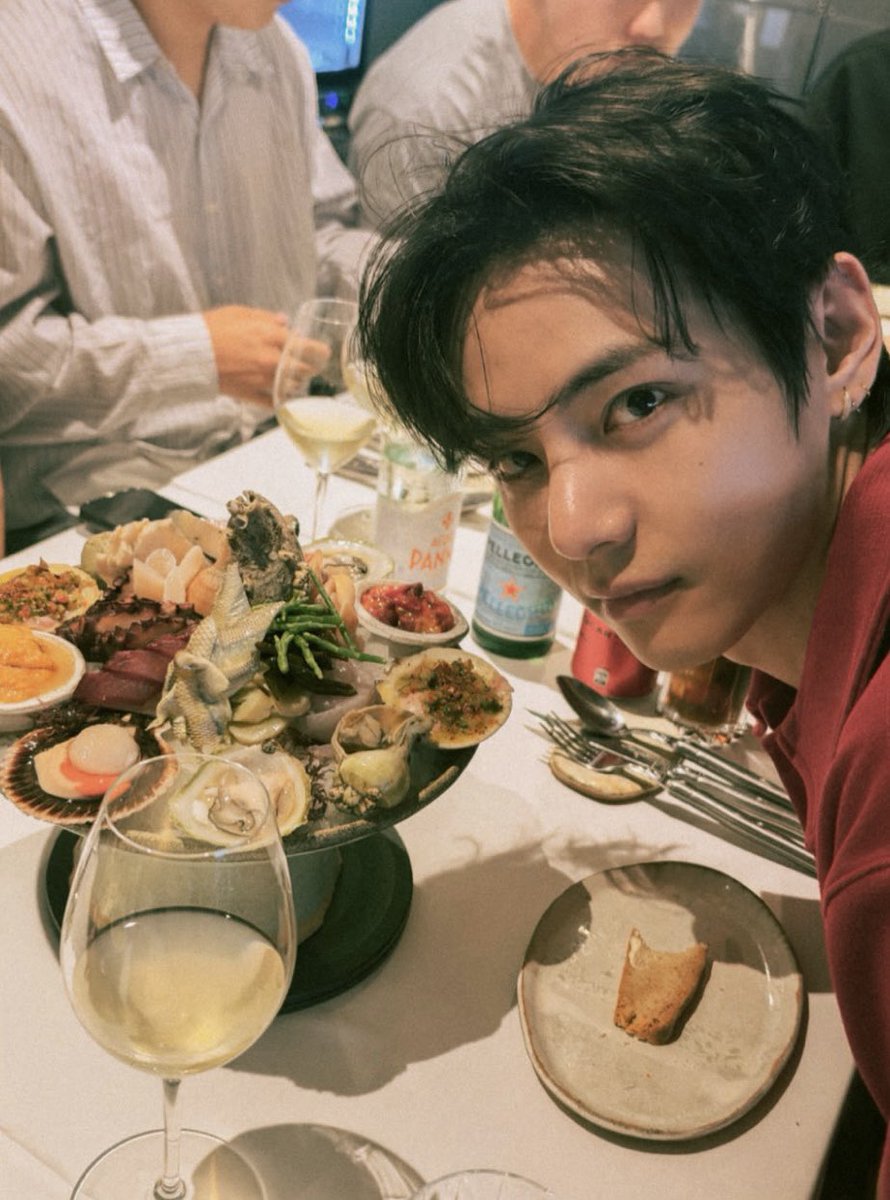 archivefortae's tweet photo. PRETTIEST https://t.co/m6Xao3HiBh