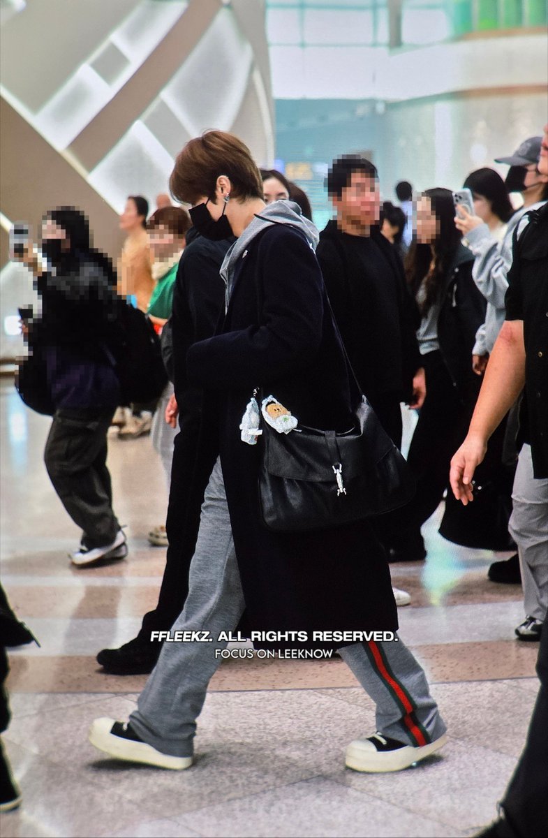ffleekz's tweet photo. 261016 ICN
#리노 #LeeKnow https://t.co/ZsvwIylCfa