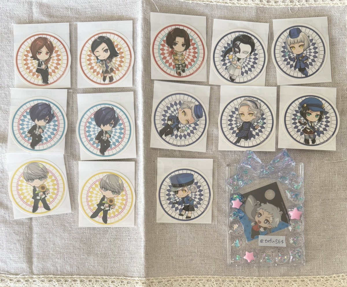 tofu564's tweet photo. ⋆✦交換 譲渡
ペルソナ メモリア ガラポン C賞 ステッカー
譲:P2 罪 罰P3✨️P4✨️P5X フィレモン エリザベス テオドア マーガレット、マリー カロリーヌ
求:1枚あたり600円
✨️はベルべ住人から同数お迎えをお願いいたします。
ご縁がございましたらよろしくお願いいたします。 https://t.co/jqCnb08mTp