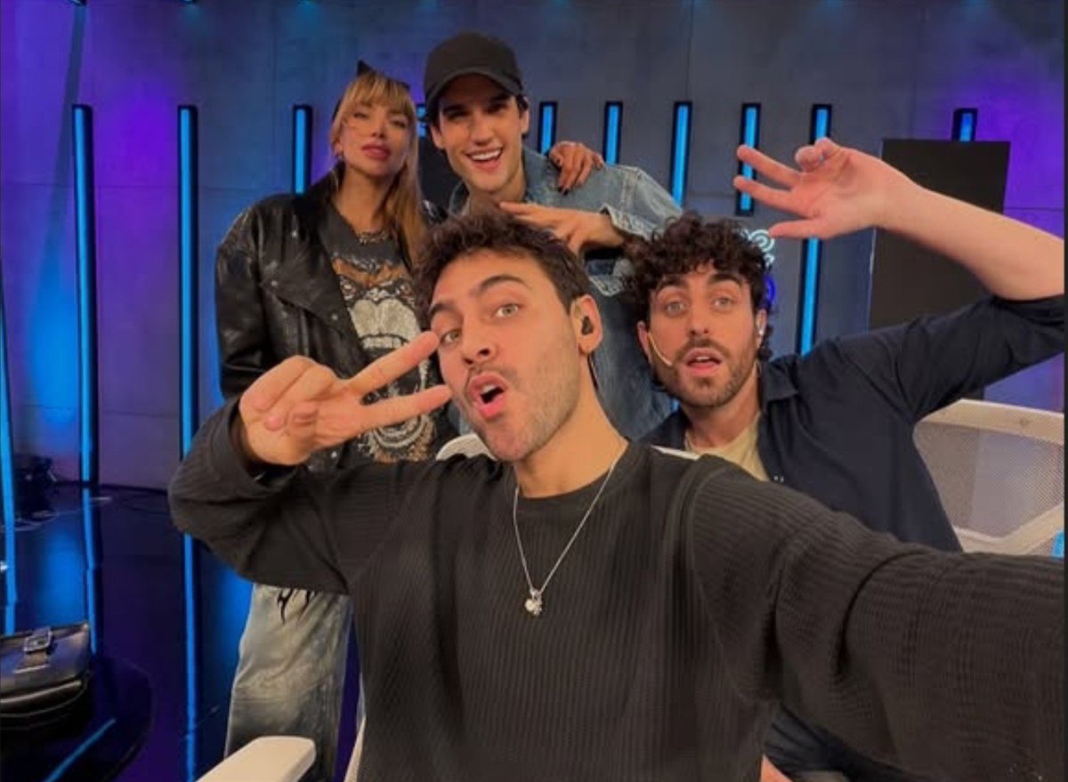 aldii2506's tweet photo. Es mucho pedir un stream diario de estos 4??? Ame el programa de hoy super divertido 🫶
@SolangeAbraham @FranPoggio_ @lizardoponce @ulisesapostolo https://t.co/9RhRAaj5S0