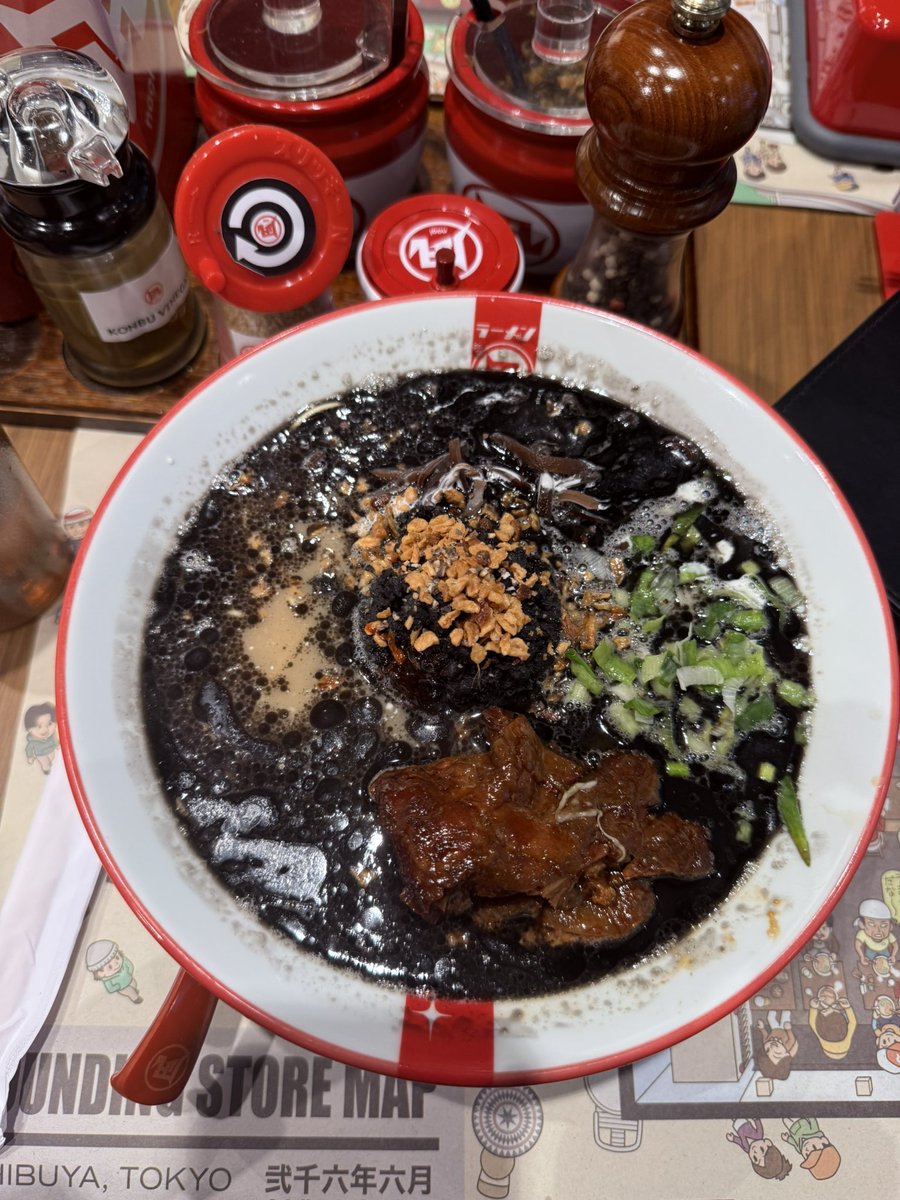 alnnnn256's tweet photo. Best value for money 💴 
Choose one only 

Ramen 🍜                     or                Samgyup 🥩 https://t.co/GUJxozKgSX