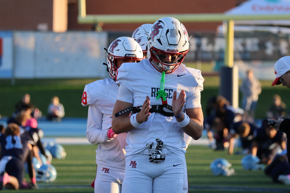Andy_Pham1's tweet photo. C/O 27 ATH @Tytan_Dejong08 warming up for the season finale for @TheRidgeFBLL 

@BeehiveBuzz_ https://t.co/V7XzyGeBuh