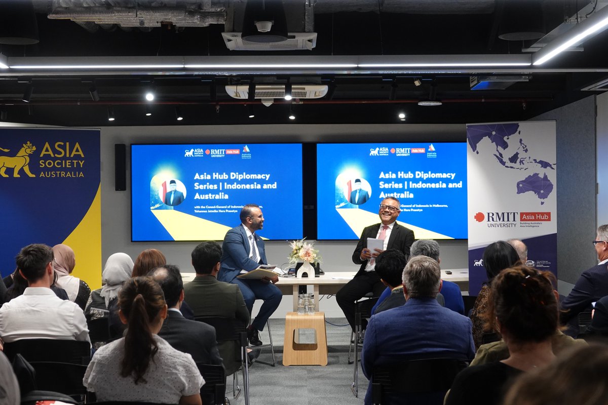 AsiaSocietyAus's tweet photo. Last night, we were delighted to welcome Mr Yohannes Jatmiko Heru Prasetyo, Consul-General of Indonesia in Melbourne @IndonesiaInMelb for the Asia Hub Diplomacy Series.

Thank you to the Consul-General for an engaging discussion and to our partner @AIBCNational. https://t.co/IG0zxl1dcy
