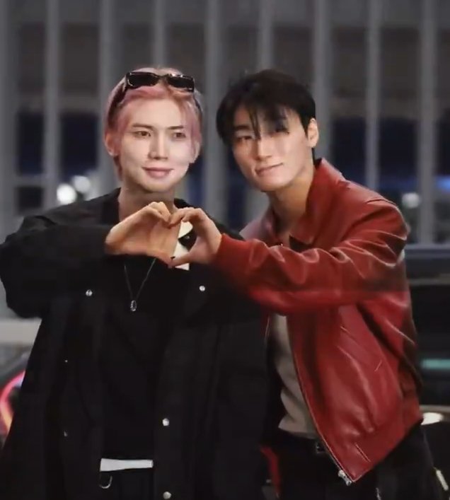 saerrogue's tweet photo. @wazionx_ kakk izin ikutann im a new atiny and he's the reason why i became one, i really hope he gets more lines this comeback because i lovee listening to his voiceee and i hope we get to see him more in the mv, i just hope he gets treated better 🥺🫶 https://t.co/c4bE5uDOem