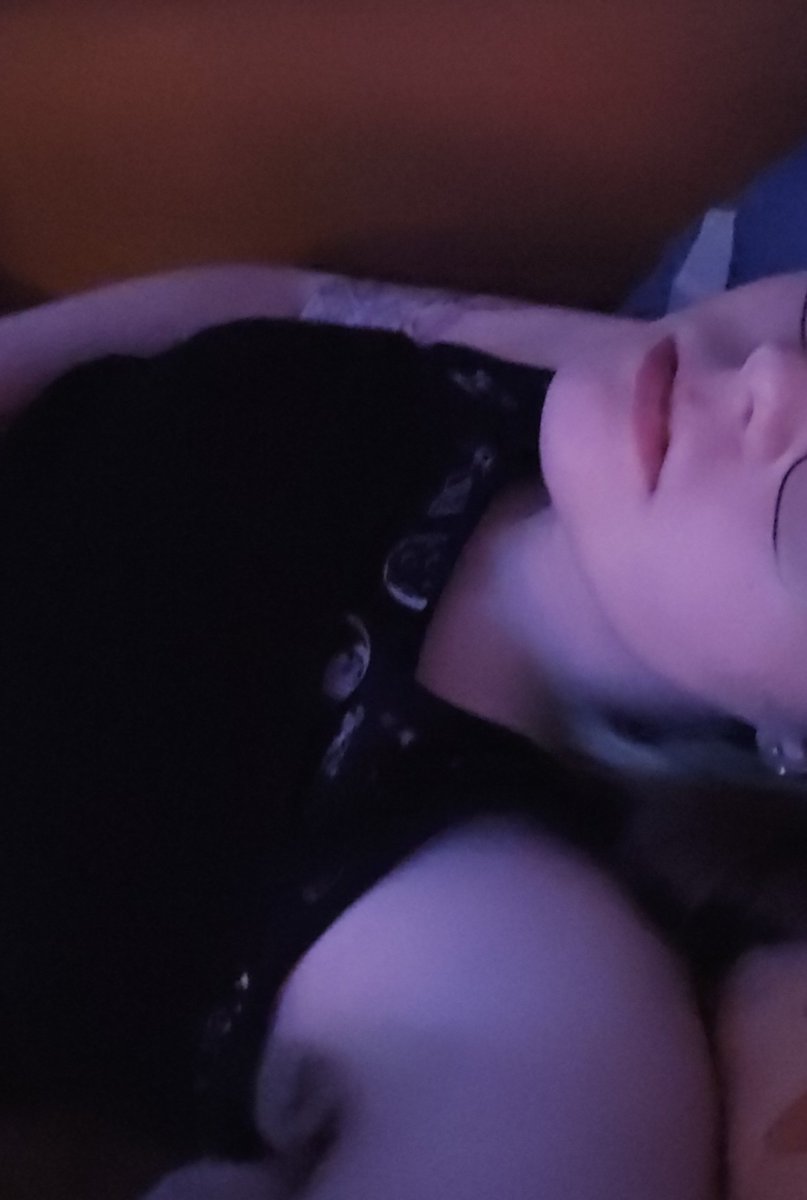 LexicaNaclctica's tweet photo. Hello I'm Lexi &amp; I think u should be able to control your body! 
If you don't like it, just change it!

I also think you shouldn't need your doctor's approval to do so! 

You should also be well informed. 
You NEED to be informed.

Inform yourself: https://t.co/v4u0dS50Dj https://t.co/d9Zg3oilIH