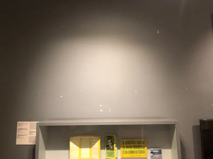 lasillavacia's tweet photo. Gobierno De la Espriella ordenó desmontar más de 30 obras del Museo Nacional.

La Silla Vacía evidenció cómo fueron desmontados objetos alusivos al movimiento Lgtbi, el feminismo, la violencia política y el Acuerdo de Paz. Muros enteros quedaron desnudos.
https://t.co/u21Mgb9zwn https://t.co/aQkP9dNJnI