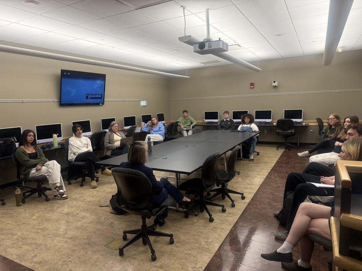 RepMMM's tweet photo. I enjoyed speaking with students in the University of Iowa School of Journalism’s Political PR class about my experience and communication strategies in Congress. We discussed the importance of authenticity and staying true to who you are when communicating with journalists and Iowans.