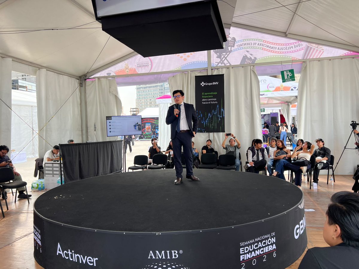 AMIB_Valores's tweet photo. ¡Así vivimos el primer día de actividades en la #SNEF2026!
Gracias a todos los asistentes que se dieron cita en el Foro Inversiones para hablar de la importancia de las herramientas de inversión para hacer crecer su dinero.
https://t.co/j3ozT4S7lR
@CondusefMX @Hacienda_Mexico https://t.co/7a70mKSxmq