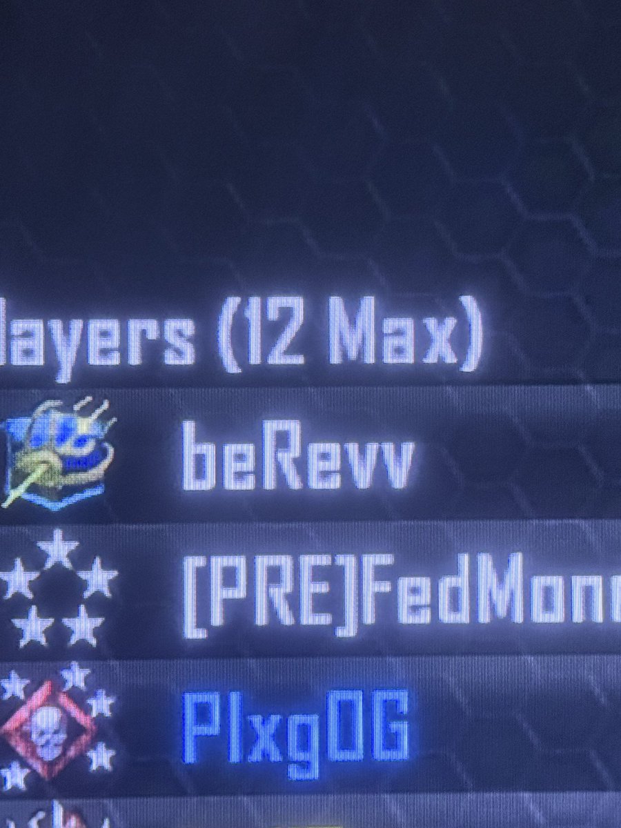 _llBar's tweet photo. Imagine being a trickshotter and solo queuing with UAV to kill trick shotters and still get smacked beRevv  ur a random kid. 🤣 https://t.co/sWVzETGlcr