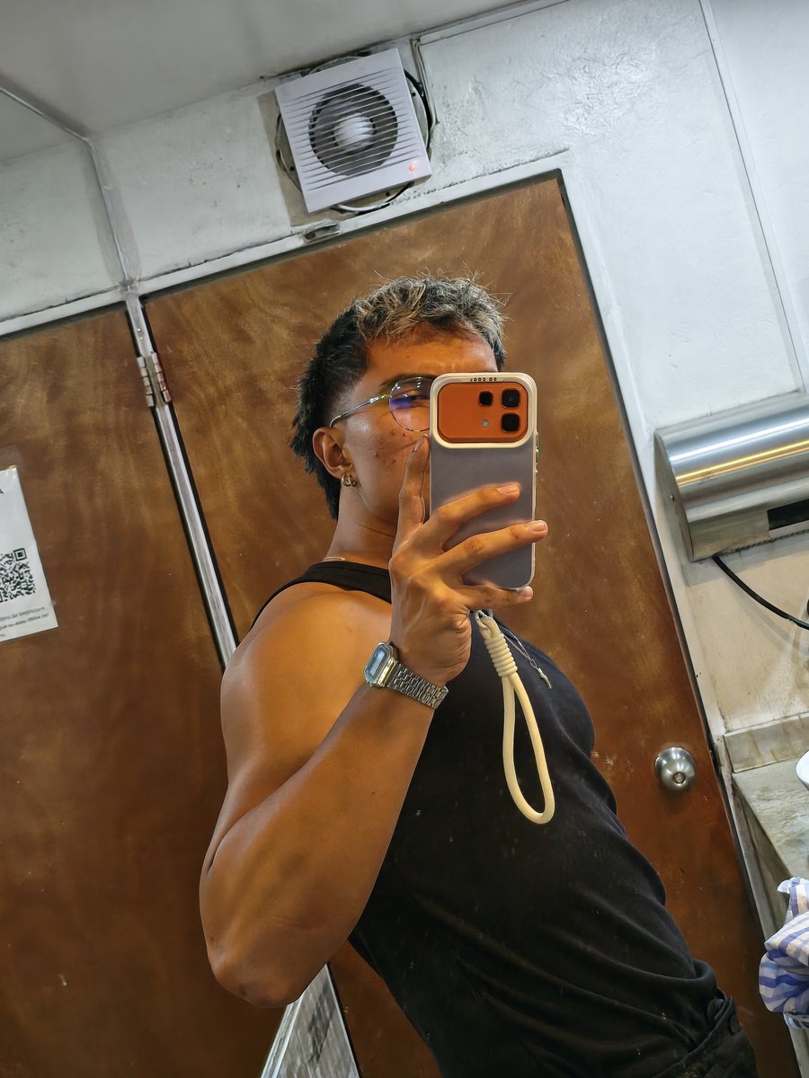 MaikMartinez9's tweet photo. Muestren con que abrazan a sus pasivos 😏🥵

#muscle #gay #pasivos #activos #chudai https://t.co/ccgs1a1Ngf