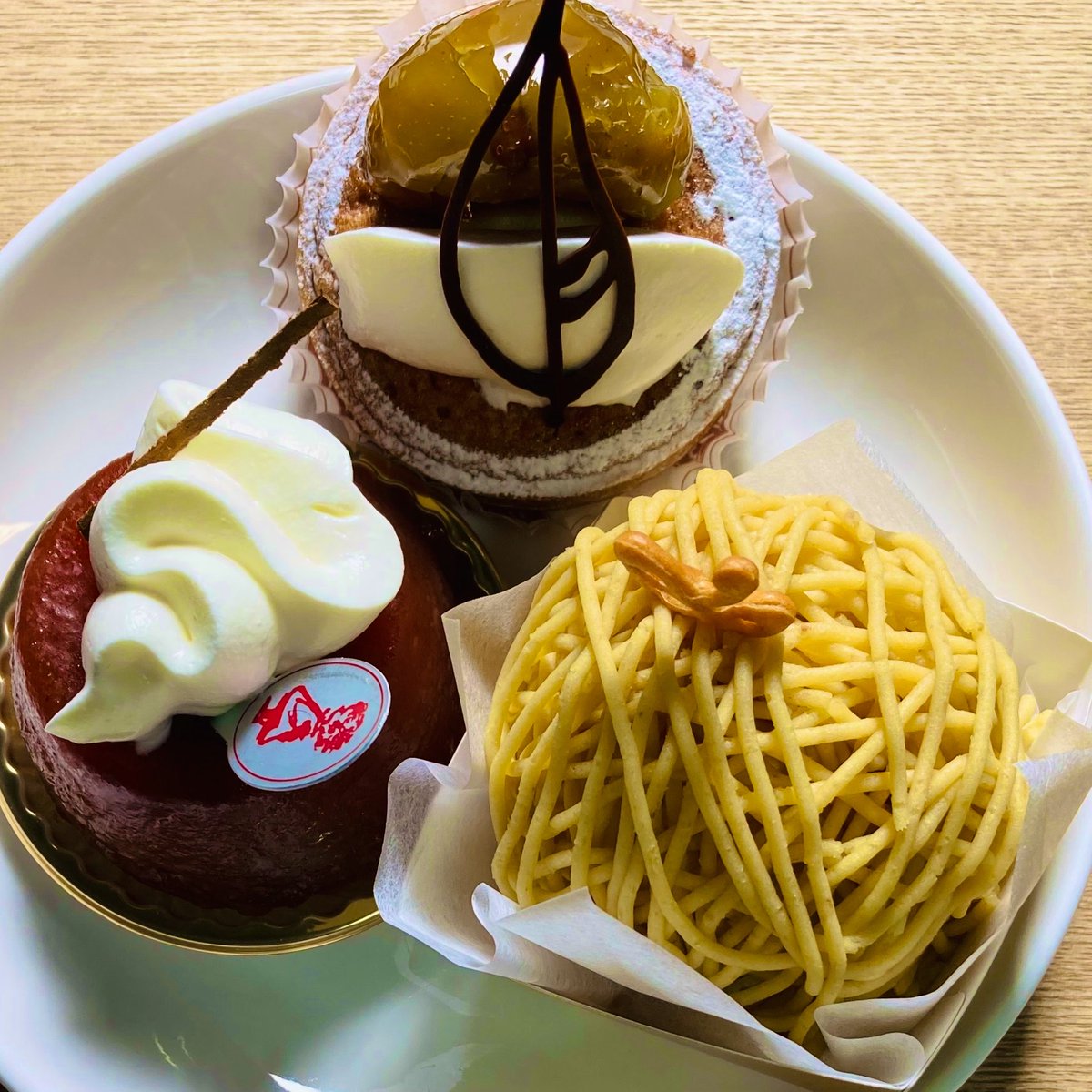 amas0112's tweet photo. 昨日は秋のごちそうをいただきました。
今年もありがとうございます☺️ https://t.co/TPrHGAFYUG