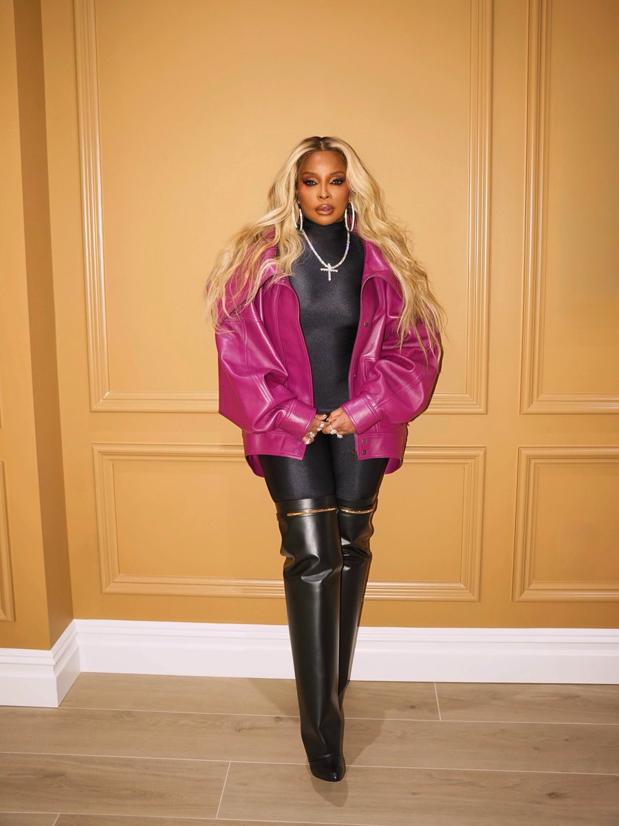 DefPen's tweet photo. Auntie Mary 🖤 https://t.co/EZo1yTVnec