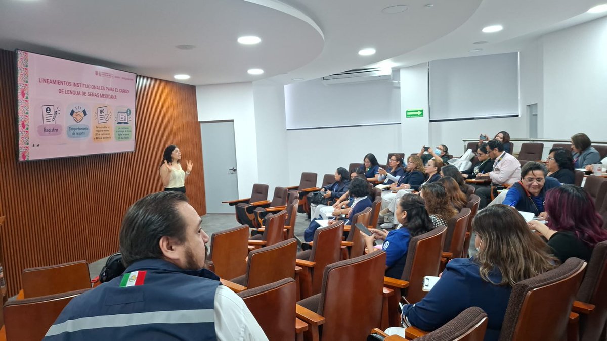 _indiscapacidad's tweet photo. El @_indiscapacidad dio inicio con el Curso de Lengua de Señas Mexicana Básico I Presencial, dirigido a personal adscrito al Centro Médico Nacional Siglo XXI del Instituto Mexicano del Seguro Social. (IMSS).

Esta capacitación refuerza el compromiso con el derecho a la accesibilidad en la comunicación y contribuye a garantizar un trato digno, respetuoso e inclusivo hacia las personas con discapacidad auditiva.

#LenguaDeSeñasMexicana #ComunicaciónSinBarreras #CDMXIncluyente