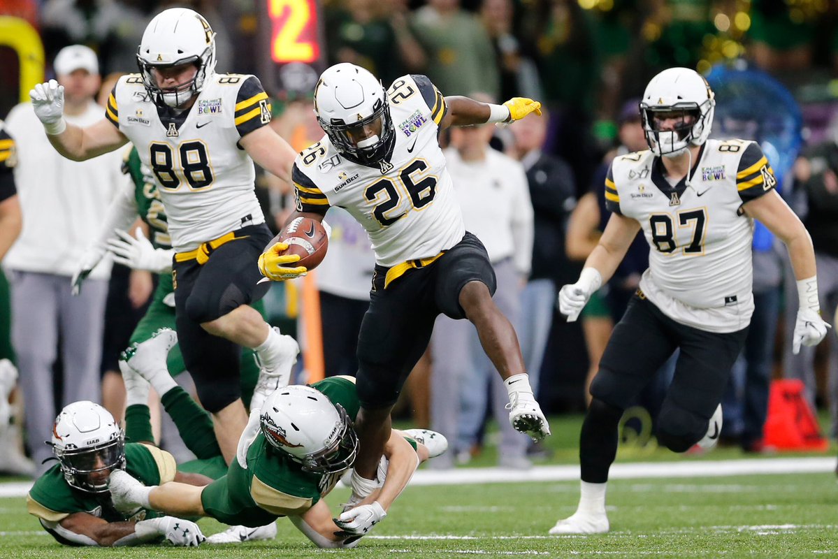 AppPredictions's tweet photo. fun fact App state is 9-0 since joining the sun belt vs the American 

5-0 Charlotte 
4-0 ECU 

VS current AAC members not members when we played 2-0

1-0 UAB
1-0 NORTH TEXAS https://t.co/R0bPcdTSiG