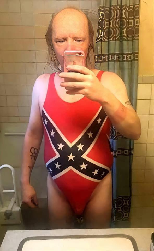 lynnesfelonies's tweet photo. @nevertrusth0es @ALStock02 It’s fascinating that youre still arguing about something that is completely untrue and wrong. “ONLY” for fucks sake, instead of tweeting about black people like ur obsessed, maybe try and fix violence from ALL people. https://t.co/WsB5XGSMnz