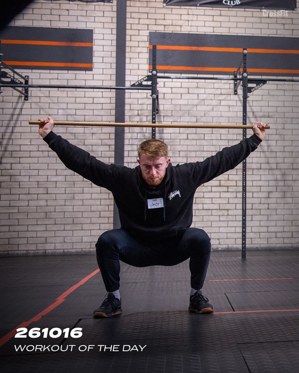 CrossFit's tweet photo. Workout of the Day
Friday 261016

Nancy

5 rounds for time of:
400-meter run
15 overhead squats

♀ 65-lb barbell
♂ 95-lb barbell

Compare to 230918.

Post time to comments.

📍Level 2 Seminar 

#CrossFit #WorkoutoftheDay https://t.co/HcmfAkbAuk
