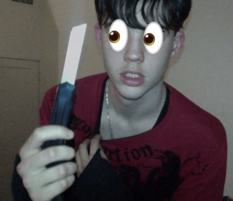 Pileofboneslol's tweet photo. Since that Post got a lot Of attention Here’s more Mustachtary for U guys😁😁❤️ lov his pubestach https://t.co/FctR5KLb1K