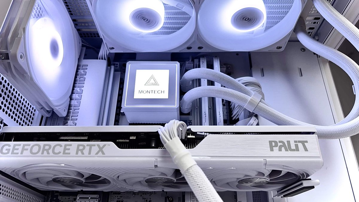 BuildGamingLab's tweet photo. おはようございます☀！
本日は金曜日、組立は9台！
自作PC代行は #ビルラボ へ！ https://t.co/arETSEJuOq