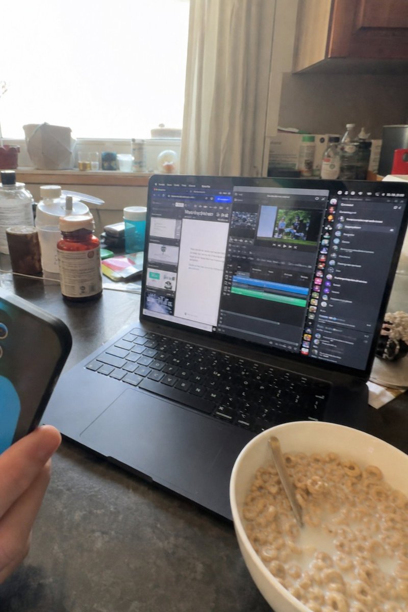byNaiseen's tweet photo. not gonna lie, this $30 bundle is the best deal in ai rn 🔥

i'm not a coder. i just talk, and suddenly i'm shipping like a full stack team. a year ago this would've cost me a whole crew 💀 https://t.co/VhuHiG5yAJ