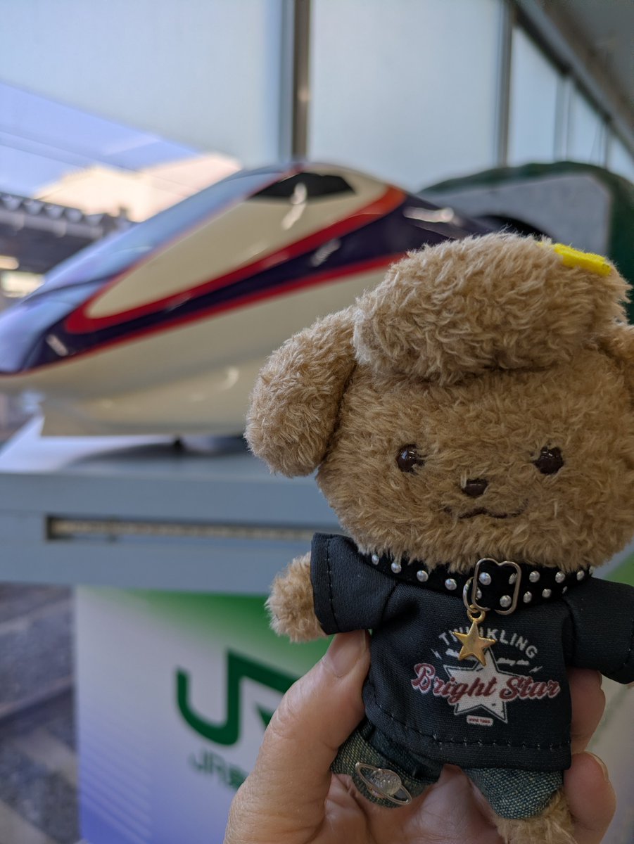 asa1017Timeala's tweet photo. これから
つばさ🚄に乗ります!
ぷーちゃんもライブ参戦満々です✌ https://t.co/VS0fwLs80d