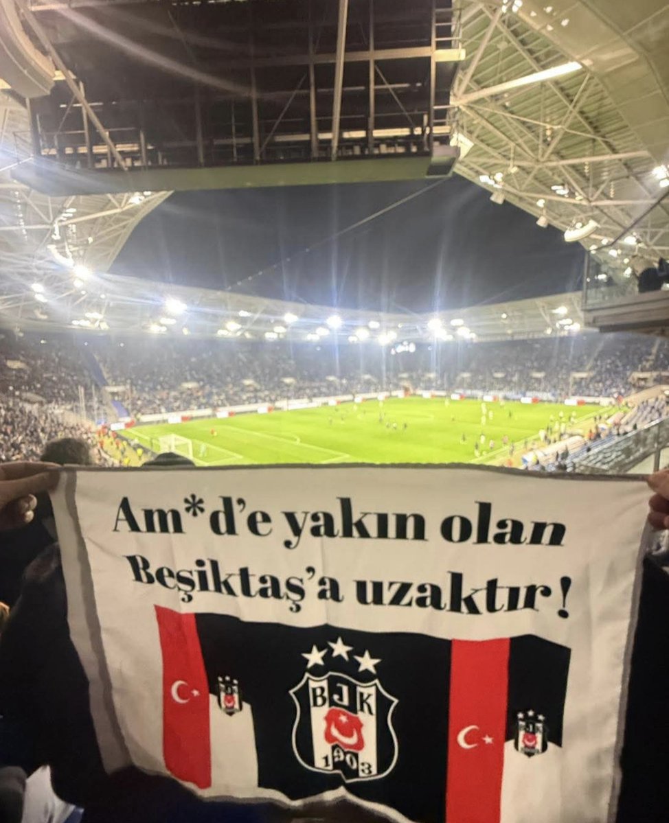 milliyetciBJK0's tweet photo. *m*d'e yakın olan Beşiktaş'a uzaktır https://t.co/bexP1EOEi2