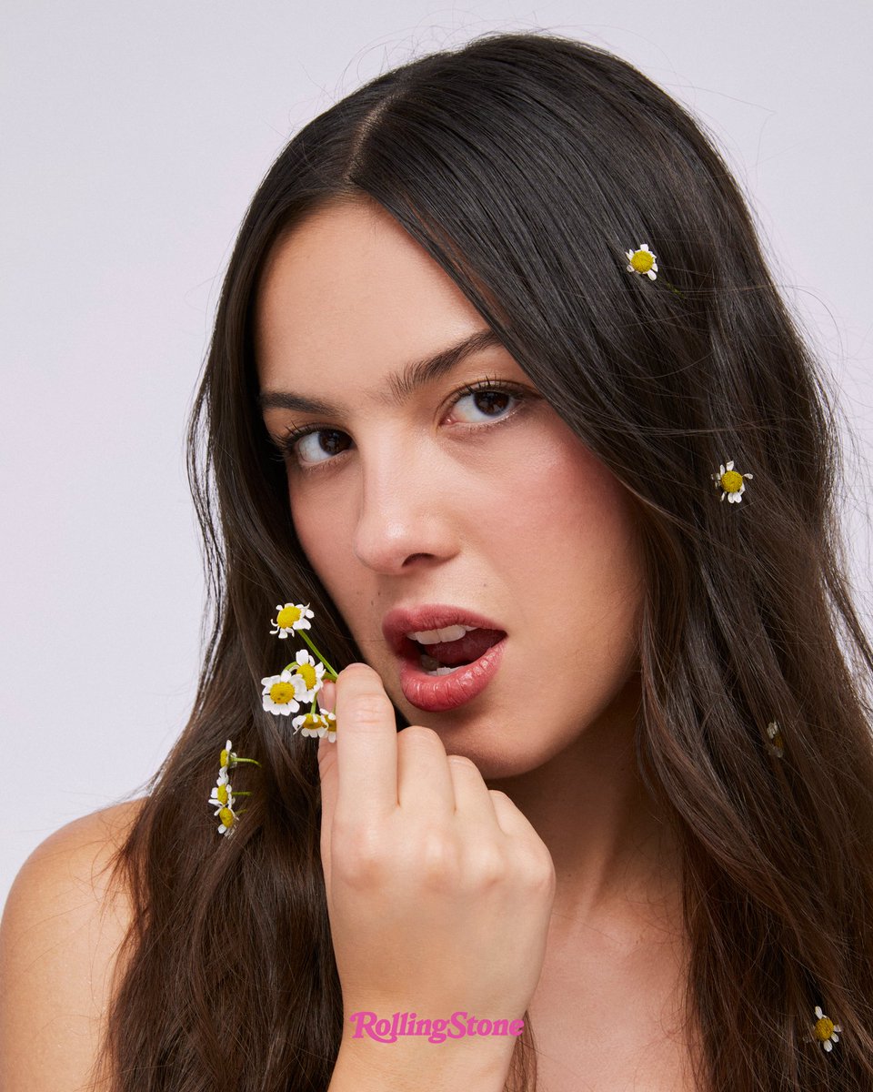 daisychainfield tweet picture