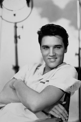 _InfinityTimeMe's tweet photo. 49 years ago today that Elvis passed away! 

A voice that has transcended time 🙏 16.08.1977 https://t.co/R4ej6KT3Lr