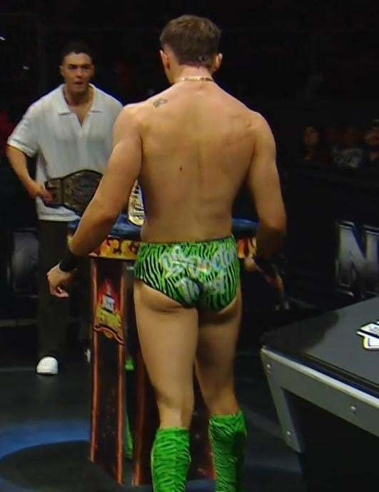 Sportsbumluv's tweet photo. Jackson Drake might be the hottest wrestler out there!!! https://t.co/Y96XLZJIts