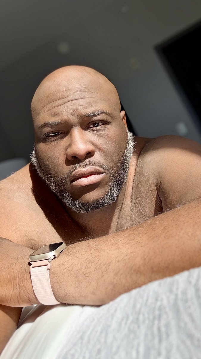 sin_oved's tweet photo. We still here 

#fatboygang #bigboyseason #blackgay #blackgaymen https://t.co/Wom4bBhSMk