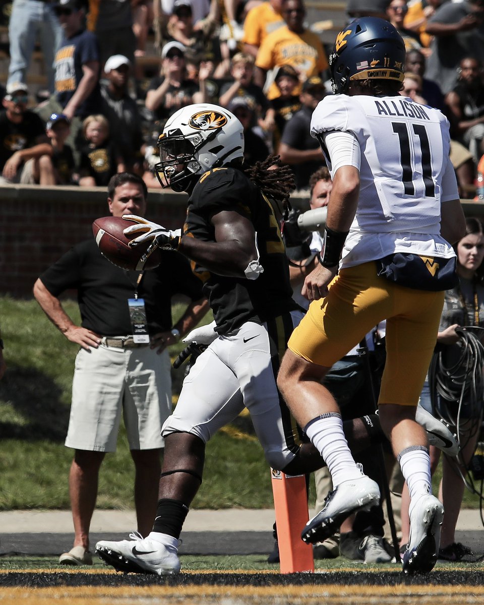 Chiefs's tweet photo. Sending a big congratulations to @_nickbolton2 for his official induction to the Mizzou Athletics Hall of Fame 🐯 https://t.co/YJQhrDYVRT