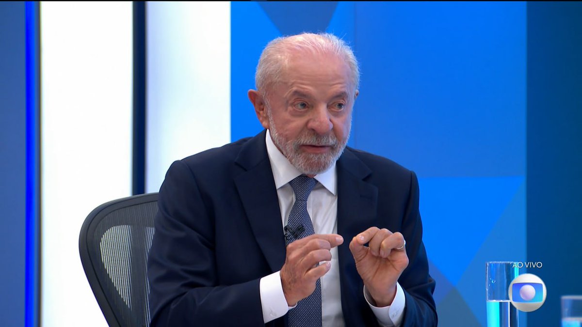MidiaNINJA's tweet photo. AFIADO!

Lula desmonta a confusão sobre a PEC da Segurança: o texto é sobre combate integrado às facções e ao crime organizado, não sobre maioridade penal.

#LulaNaGlobo https://t.co/4QK5QH7zki