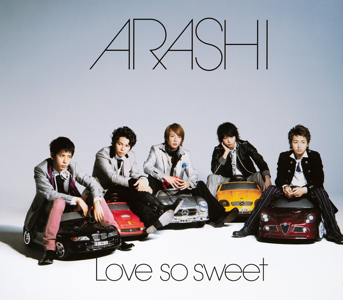 fanARASHInews's tweet photo. 「Love so sweet」3億回突破🎊

嵐にとって初の累積再生数3億回超え！

週間再生数 137.9万回
累積再生数 3億100.0万回
（10月16日発表）

時を超えて届き続ける、
5人の歌声と名曲に感謝✨

#嵐 #ARASHI https://t.co/lEN3G7szYM