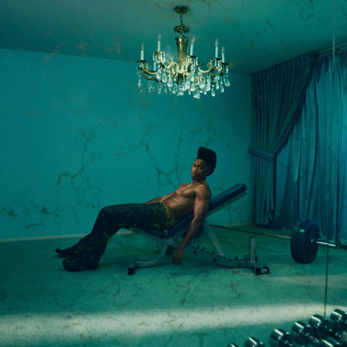 rnbradar's tweet photo. Lucky Daye has released his new album, 'ALOUD!'. It features Leon Thomas, Muni Long and Pusha T.