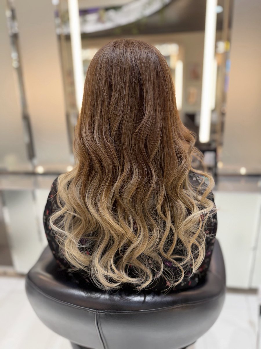 JCB_shimokita's tweet photo. BALAYAGE✨
ℹ️スケジュール確認
サロンのオフィシャルLINE
LINE ID ▶︎ @574buwey
Instagram ハイライト
#balayage
#inoa
#オリーブベージュ
#ロングヘア
#ケアブリーチ https://t.co/Ad7NqyUCXW