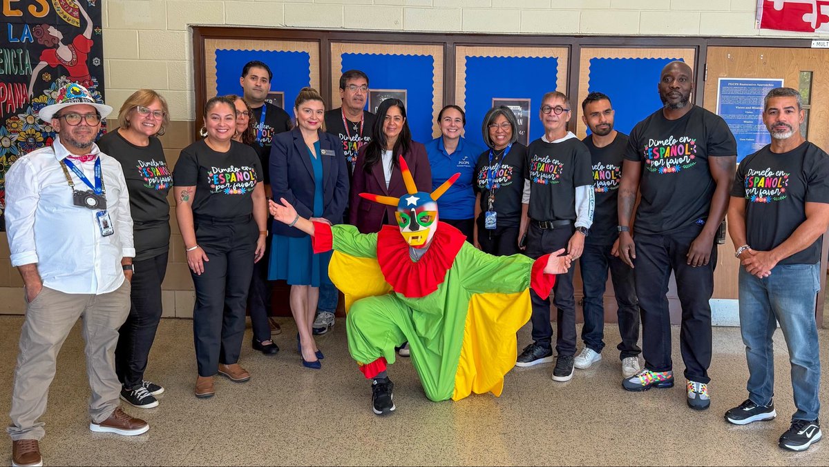 KetteringMiddle's tweet photo. Special thank you to our guests:

Semilla Cultural – Performers
Betsy Ramirez – Education Liaison
Cassandra De la Cruz – Latino Affairs Liaison
Jane Tarwacki – Immersion Programs Supervisor
Idelisse Muñoz – Owner, Pura Cepa (food sponsor)

#HispanicHeritageMonth #pgcps https://t.co/PiazXg2aI0