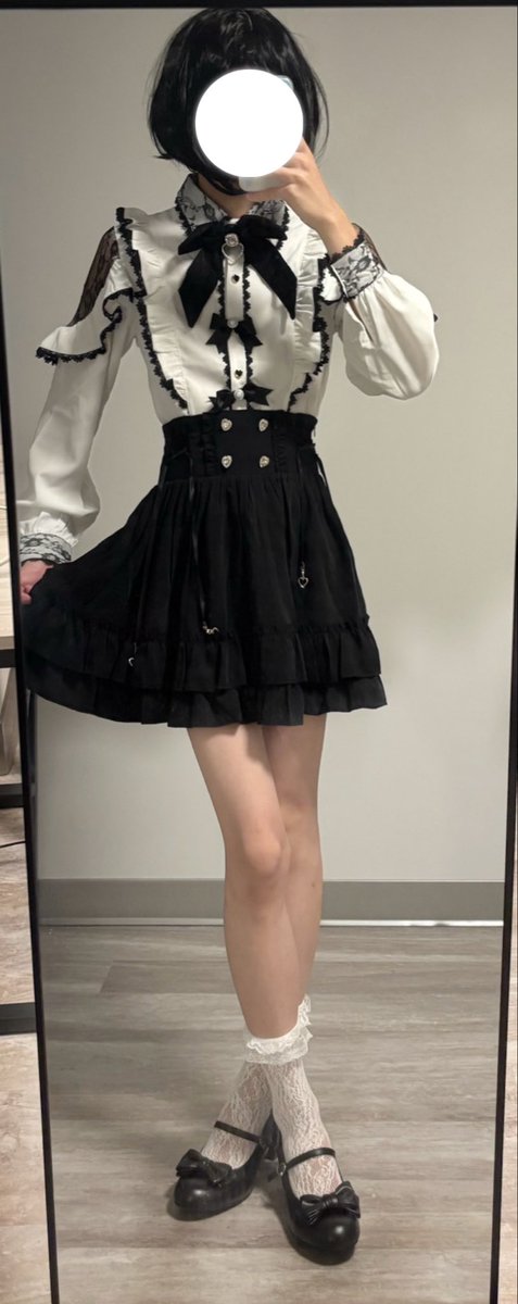 emerald200511's tweet photo. 蕾初尝试🥰 https://t.co/NqDcBeo6u5
