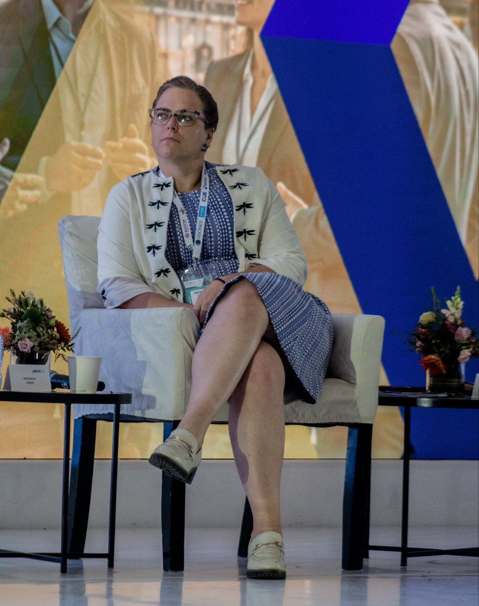 natushuren's tweet photo. Me dio mucho gusto recibir la invitación a la Cuarta Sesión Plenaria “Competir Sustentablemente: Megatendencias, Regulación y Competitividad”, un espacio de diálogo y reflexión sobre los retos y oportunidades para impulsar un desarrollo más sustentable y competitivo.

Estos encuentros nos recuerdan la importancia de sumar perspectivas, compartir ideas y construir soluciones que contribuyan a un futuro más responsable con nuestro entorno. 🌱🌎 
#cdmx #ANIQ