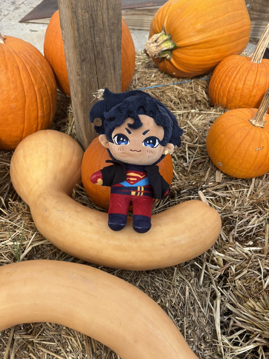 cryingcardinal's tweet photo. #superboy #Kon https://t.co/Lf8AjRpBWV