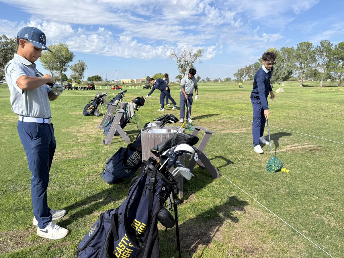 TrooperBoysGolf's tweet photo. Practice round @RockwindCL in the books. Windy conditions today, more tomorrow, time to lock in. #mindset #getafterit #troop #thedistrict https://t.co/4PMinf1Fdl